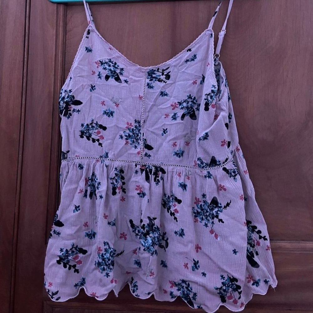 light pink tank top with flowers
